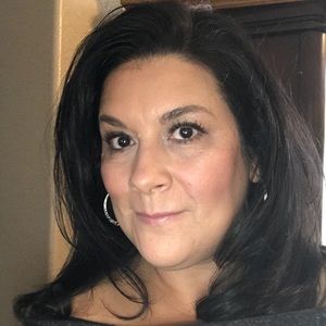 Meet your Posher, Debra